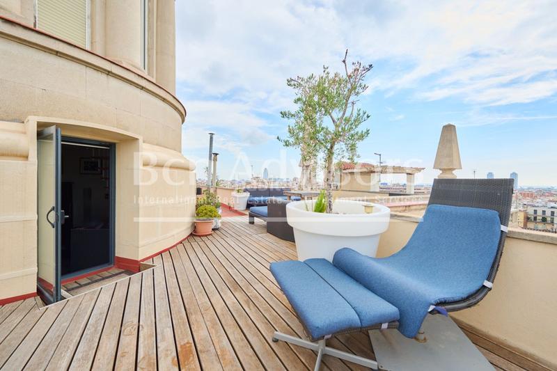 Foto 46c1bbf6-2ace-4874-9d28-1fc9f36324b2. Attique avec chauffage piscine dans Dreta de l´Eixample Barcelona