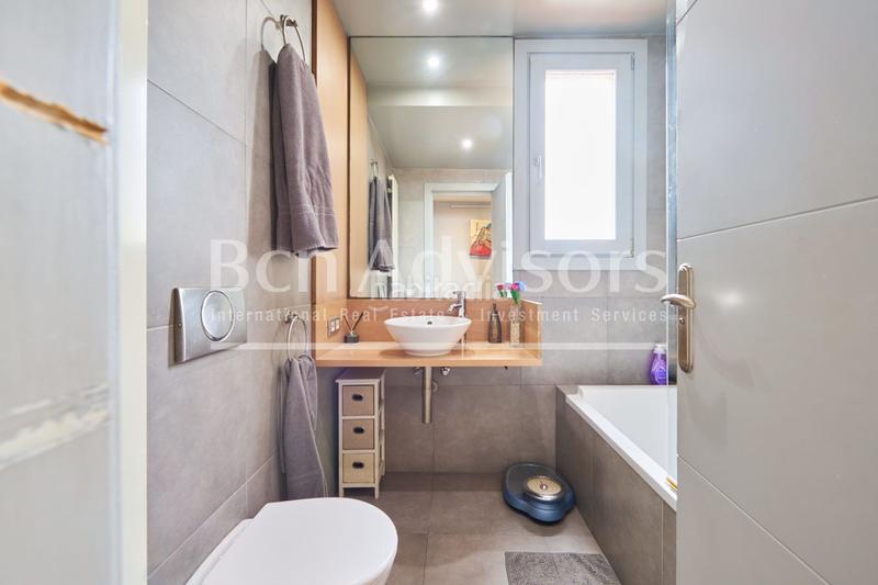 Foto 655847f5-53b7-40f2-8ef9-8cba8679a5e9. Attique avec chauffage piscine dans Dreta de l´Eixample Barcelona