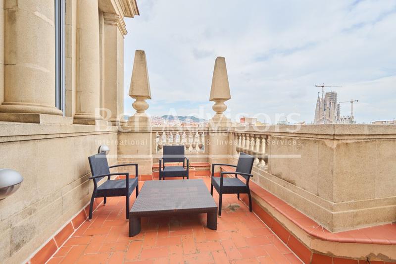 Foto b6b6669c-5ed8-412f-9da6-307d9e019eb0. Attique avec chauffage piscine dans Dreta de l´Eixample Barcelona