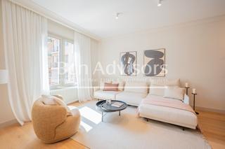 Appartement  Avinguda de sarrià. Magnífico y amplio piso reformado a estrenar cerca de plaza fran