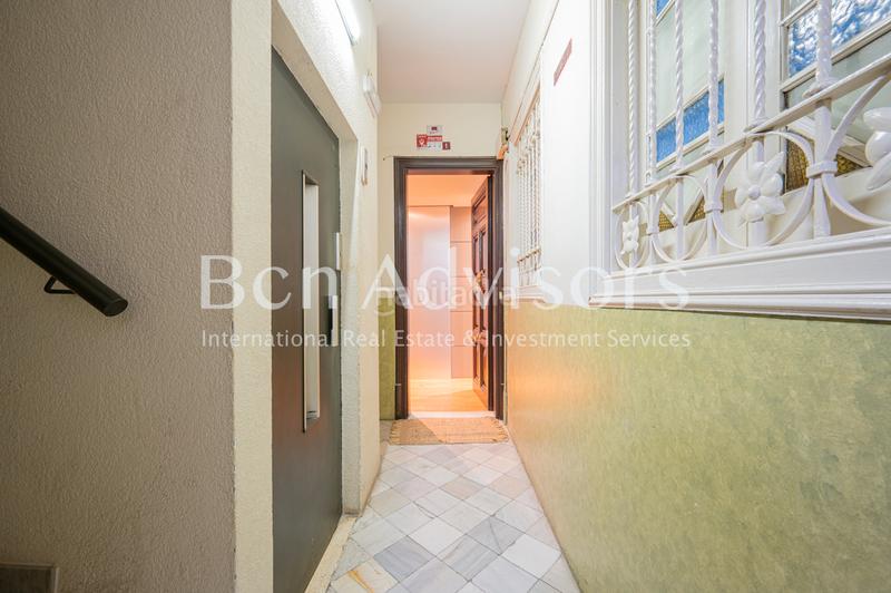 Foto 41159e55-8e41-4b58-844c-960d5d18b829. Piso exclusiva propiedad reformada en finca modernista en rambla catalunya en Barcelona
