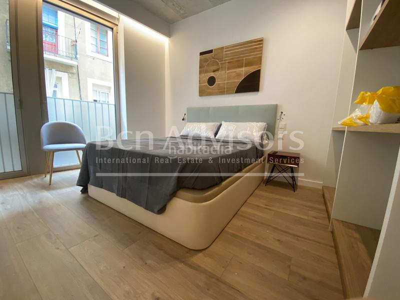 Foto 403ed834-6391-4240-9f1f-76f2cfd021a7. Etagenwohnung mit heizung in Raval Barcelona