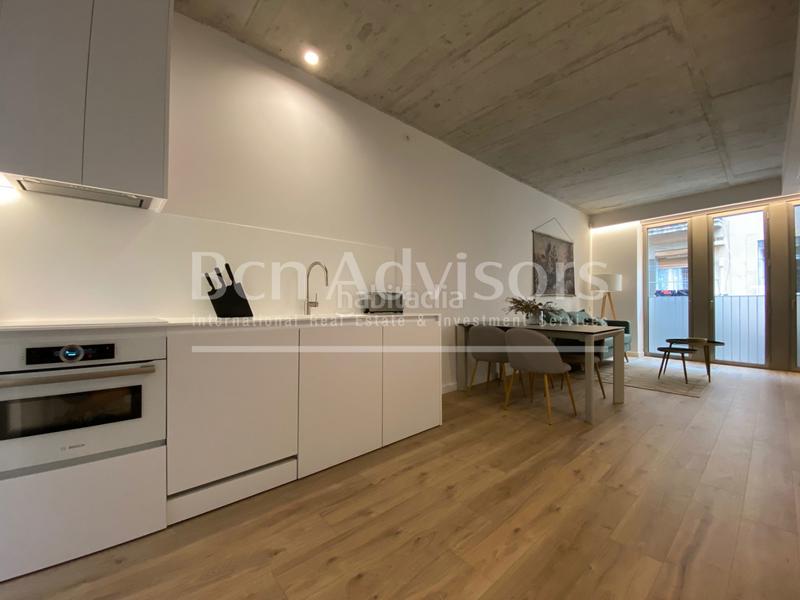 Foto f05d86fa-aa09-4178-b676-4e3e1d7c38e5. Etagenwohnung mit heizung in Raval Barcelona