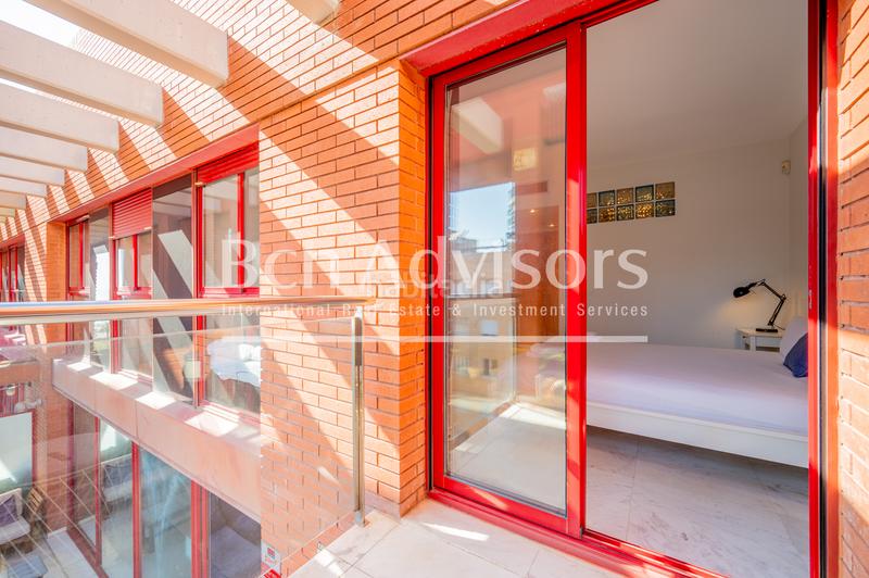 Foto 4e60ce52-d5d2-4092-bb90-df9089ec026e. Piso magnífico dúplex con terrazas, parking y vistas al mar en diagonal mar. en Barcelona