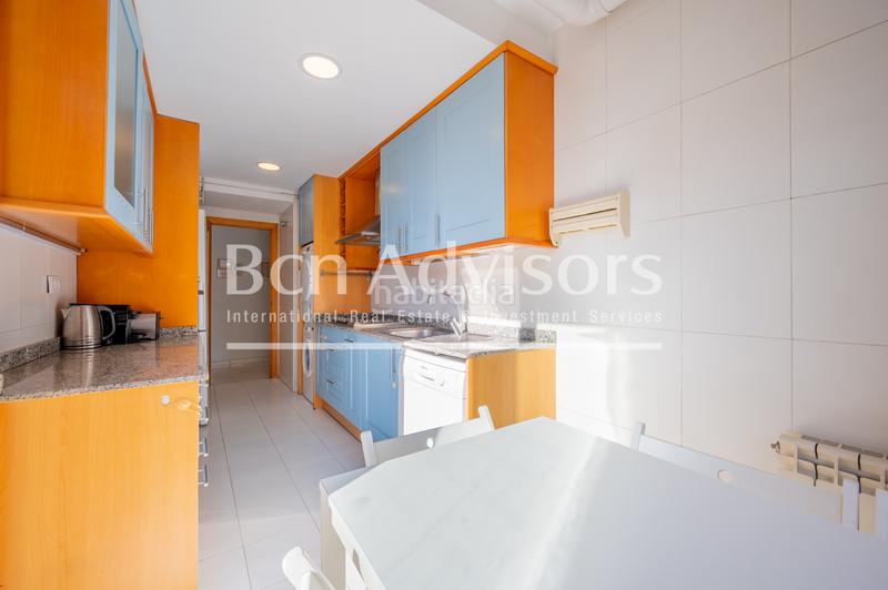 Foto e920ca8f-0477-450a-89d1-7e49e8e69b2f. Piso magnífico dúplex con terrazas, parking y vistas al mar en diagonal mar. en Barcelona