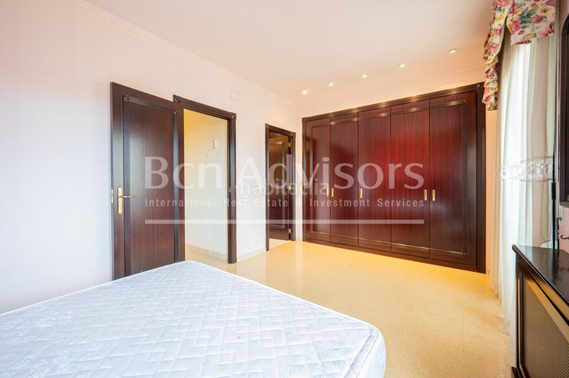 Foto 103ca274-68e3-40b4-aa45-310147d9c402. Attico con riscaldamento parcheggio in Fort Pienc Barcelona