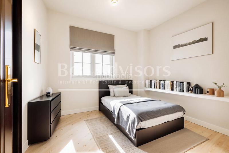 Foto 409ec14e-6ca1-40b5-a122-d538cd05d848. Attico con riscaldamento parcheggio in Fort Pienc Barcelona