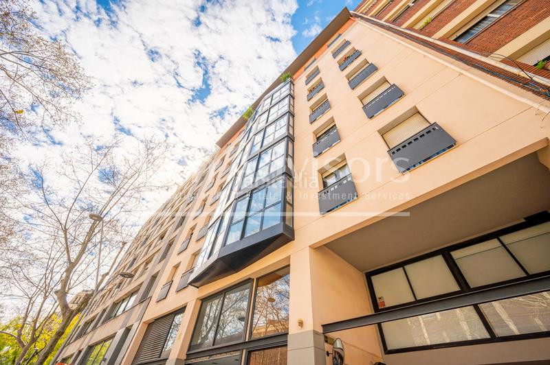 Foto 87f01b14-ad95-49ce-a31d-8bc701b63b6e. Attico con riscaldamento parcheggio in Fort Pienc Barcelona