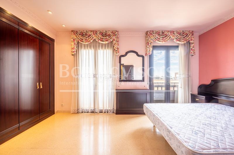 Foto 89150e45-07ed-479f-bc37-40735ea65fa3. Attico con riscaldamento parcheggio in Fort Pienc Barcelona