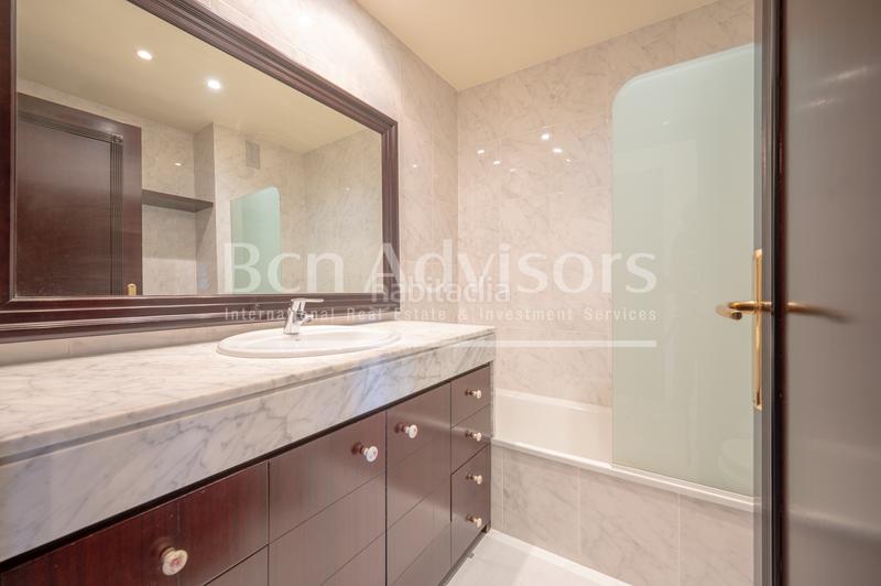 Foto e6a7fb26-3769-4242-99d9-21d143e23873. Attico con riscaldamento parcheggio in Fort Pienc Barcelona