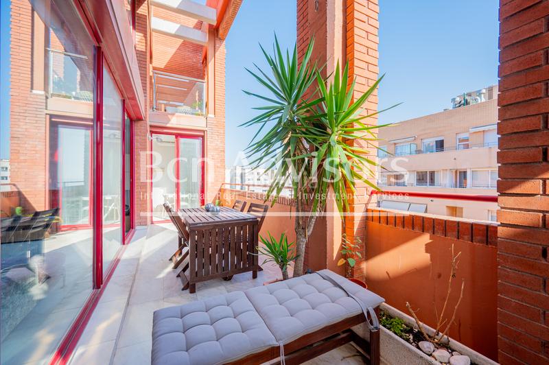 Foto 349195cb-c023-410f-8ab9-1419435d25e5. Flat with heating parking in Poblenou Barcelona