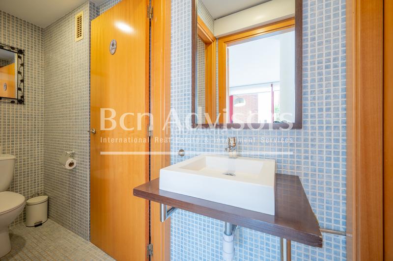 Foto 94b47cf8-6125-449a-a837-83566e872c71. Flat with heating parking in Poblenou Barcelona