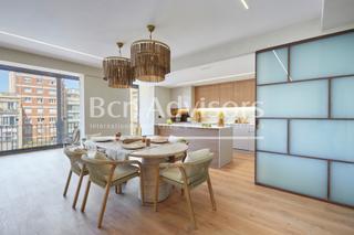 Appartement  Carrer de girona. Excelente y amplio piso de lujo reformado a estrenar en finca re