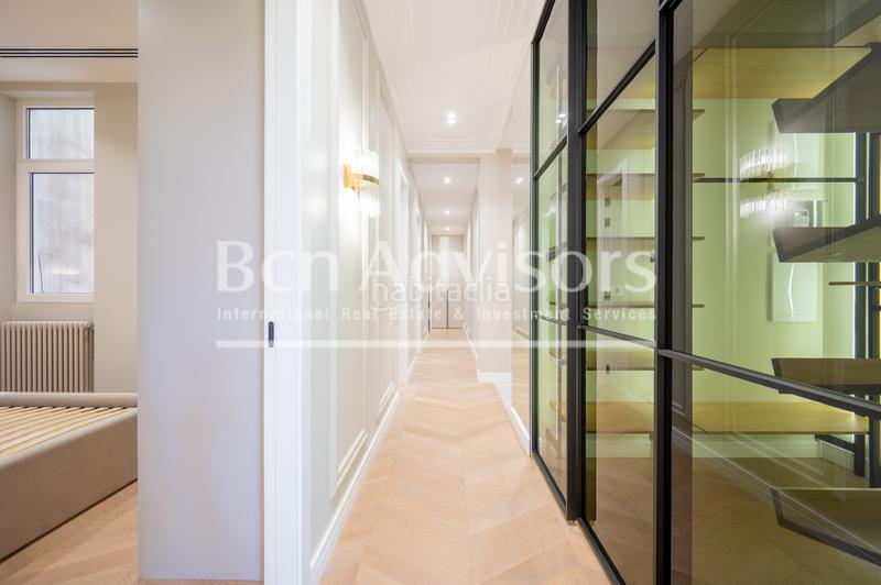 Foto 36b1fc3a-f634-4e5d-ab0a-2990b0121403. Piso maravilloso piso reformado a estrenar en finca regia esquinera del eixample. en Barcelona