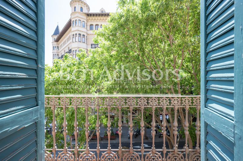 Foto 68a0d1c5-d241-43af-9c2d-6985c3f5545d. Piso maravilloso piso reformado a estrenar en finca regia esquinera del eixample. en Barcelona