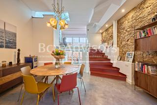 Maison jumelée  Passatge de tasso. Singular casa urbana reformada con patio, terraza y parking en e