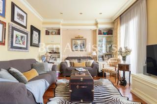 Appartement  Carrer del comte d'urgell. Sensacional piso alto y luminoso en finca regia.