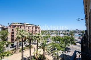 Piso  Plaça del duc de medinaceli. Fabuloso piso reformado en finca regia del barrio gótico con exc