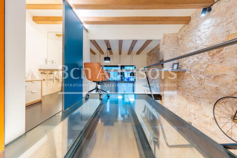 Foto ce0a4984-83af-4d76-92b1-6cb7e2a521a5. Pis amb calefacció a Sant Antoni Barcelona