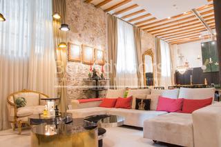 Piso  Carrer de marlet. Espectacular vivienda en edificio histórico del corazón del barr