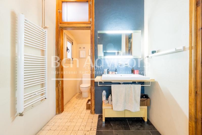 Foto d109b123-d3ec-496b-9ed5-b248edf4b762. Pis amb calefacció a Gòtic Barcelona