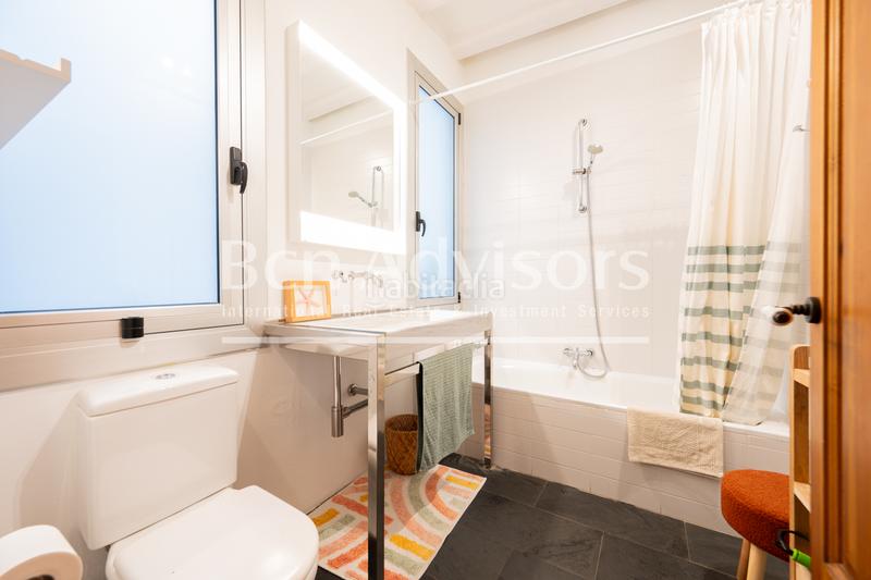 Foto da7d0b60-6354-4b4c-a82d-4f0c8e9f0d4f. Pis amb calefacció a Gòtic Barcelona