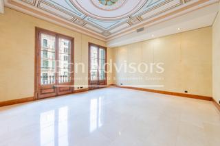 Piso  Rambla de catalunya. Fantástico piso a reformar en finca modernista de la rambla cata