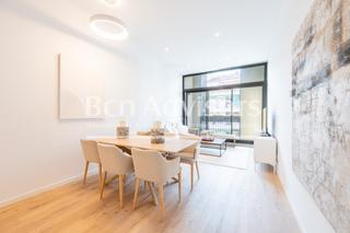 Appartement à Sagrada Família. Fantástica y luminosa vivienda de obra nueva con terraza en el e