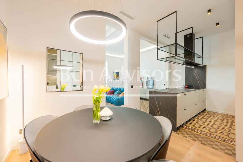 Foto 7518019b-fc4a-475d-8976-50d7054eb184. Appartement avec cheminée chauffage dans Dreta de l´Eixample Barcelona