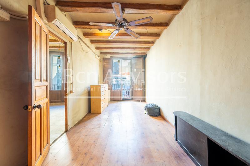 Foto d58c4c11-7a8d-42ce-86c4-5e7aa8cc0d4f. Pis a Raval Barcelona