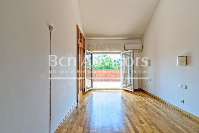 Foto a7464ff4-c864-4fbe-928b-036098d5db62. Chalet con riscaldamento parcheggio piscina in Sant Gervasi - Bonanova Barcelona