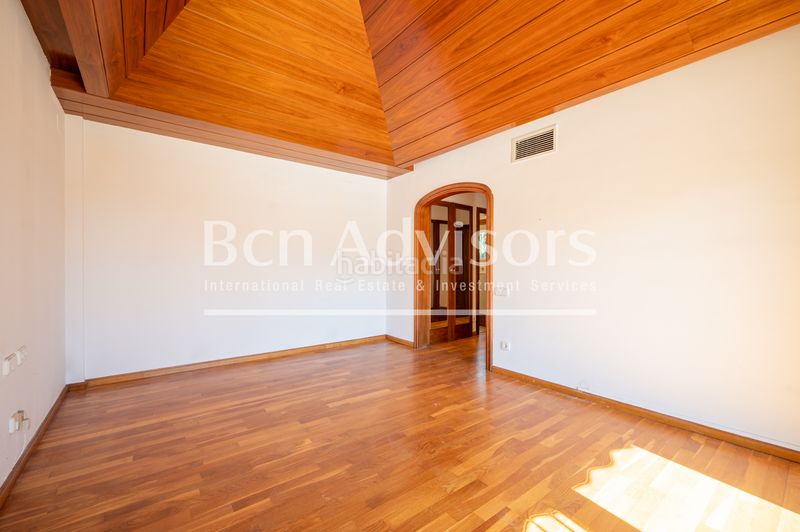 Foto e6ba3570-9888-4d98-878b-f0f9c28965b5. Xalet amb calefacció aparcament piscina a Sant Gervasi - Bonanova Barcelona