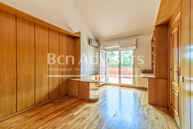 Foto fd08057c-7999-43c6-8dbb-d61e822b6374. Chalet con riscaldamento parcheggio piscina in Sant Gervasi - Bonanova Barcelona