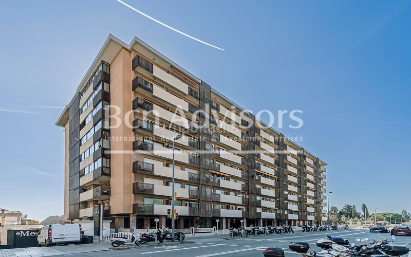 Foto 563973f4-3fe4-4d24-bff0-1906f2854e5a. Pis amb aparcament a Sarrià Barcelona