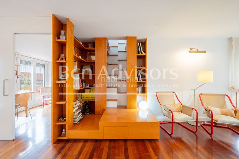 Foto de69b55a-9dd3-4b98-9556-35954a54a22c. Àtic amb calefacció aparcament piscina a Tres Torres Barcelona