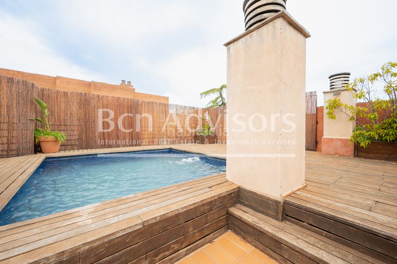Foto fc7b2594-7539-4348-b6cf-4d6e570b0746. Àtic amb calefacció aparcament piscina a Tres Torres Barcelona
