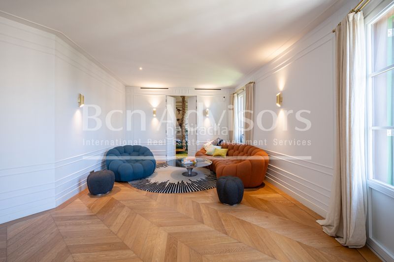 Foto 35dbda3d-362d-4626-8b99-fb0ff3470bd5. Àtic amb calefacció a Dreta de l´Eixample Barcelona