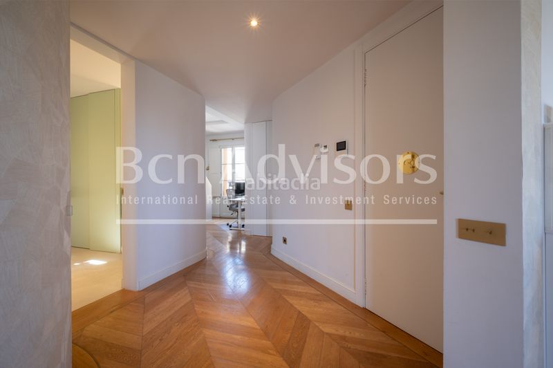 Foto 4e6b82e7-9709-4a9b-b21f-2da8dae7bd26. Àtic amb calefacció a Dreta de l´Eixample Barcelona