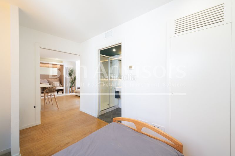 Foto d2c4da6a-b79a-4d89-b83e-8db2d8de7908. Àtic amb calefacció a La Vila Olímpica del Poblenou Barcelona