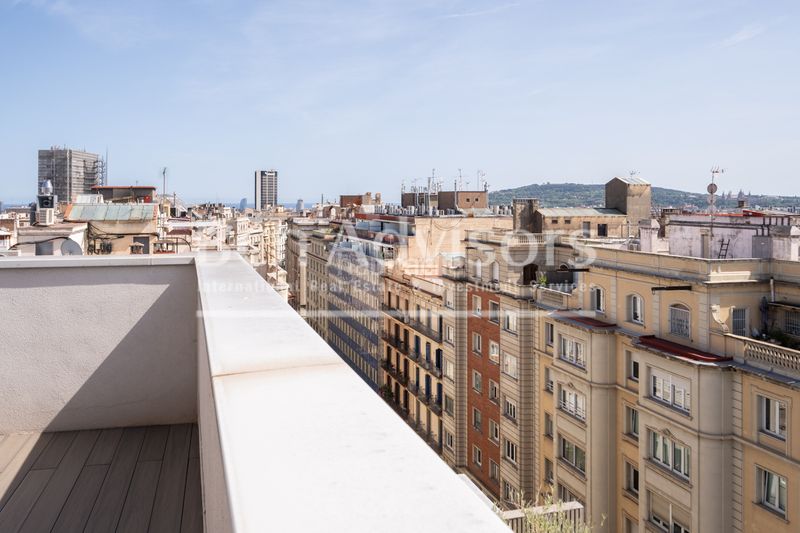 Foto ff138417-16a4-460e-8dc5-c37187be3532. Àtic amb calefacció aparcament a Sant Gervasi - Galvany Barcelona