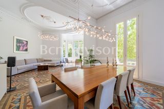Piso  Carrer d'ausiàs marc. Exclusiva vivienda de diseño en finca regia esquinera del eixamp