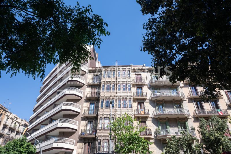 Foto 68dac7e8-d5e8-4bda-92ae-e7e8460aedde. Àtic amb calefacció a Dreta de l´Eixample Barcelona