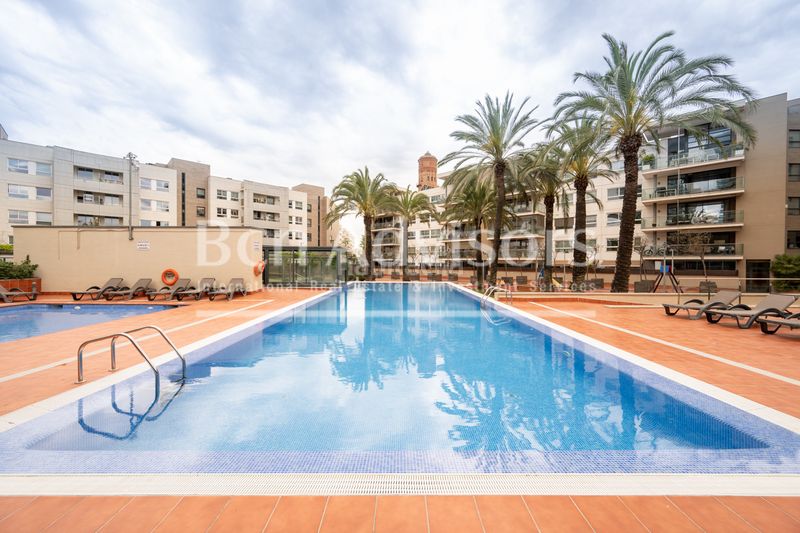Foto 1ed83485-e1b5-4ed2-b7ab-dfc6e3e5cef5. Pis amb calefacció aparcament piscina a Diagonal Mar i el Front Marítim del Poblenou Barcelona