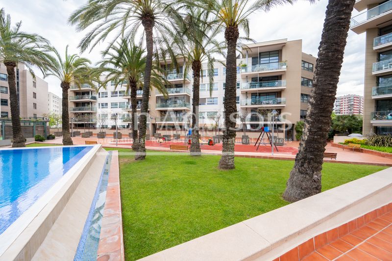 Foto c27502be-ed38-45ba-a58a-d8503bc79c59. Pis amb calefacció aparcament piscina a Diagonal Mar i el Front Marítim del Poblenou Barcelona