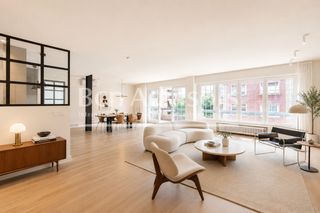 Flat in Sant Gervasi - Bonanova. Fabulosa y amplia vivienda reformada con terrazas en la bonanova