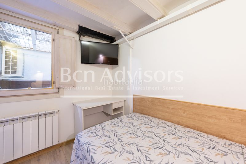 Foto 934049a6-eb95-4545-bd5d-1c8d07360769. Dúplex amb calefacció a Raval Barcelona