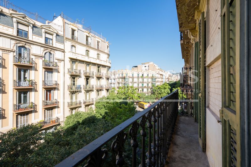 Foto 005f8b68-fb38-4b1c-a8f3-9f49f9de9e63. Pis amb calefacció a L´Antiga Esquerra de l´Eixample Barcelona