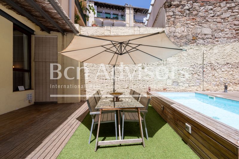 Foto aa6fb7d2-2e8d-41b6-b3e8-d2bd9ba2516d. Pis amb calefacció a Raval Barcelona