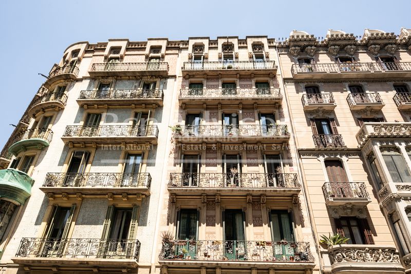 Foto 0c0847f0-00bc-4046-ad53-0f7cd9a7fdf6. Àtic amb calefacció a Dreta de l´Eixample Barcelona