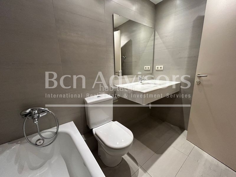 Foto eee2f1a9-c46f-4ae9-922c-b1431520e64b. Pis amb calefacció a Barri de les Corts Barcelona